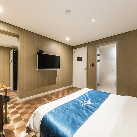 Cheonho Hotel The Blue Seoul Exterior photo